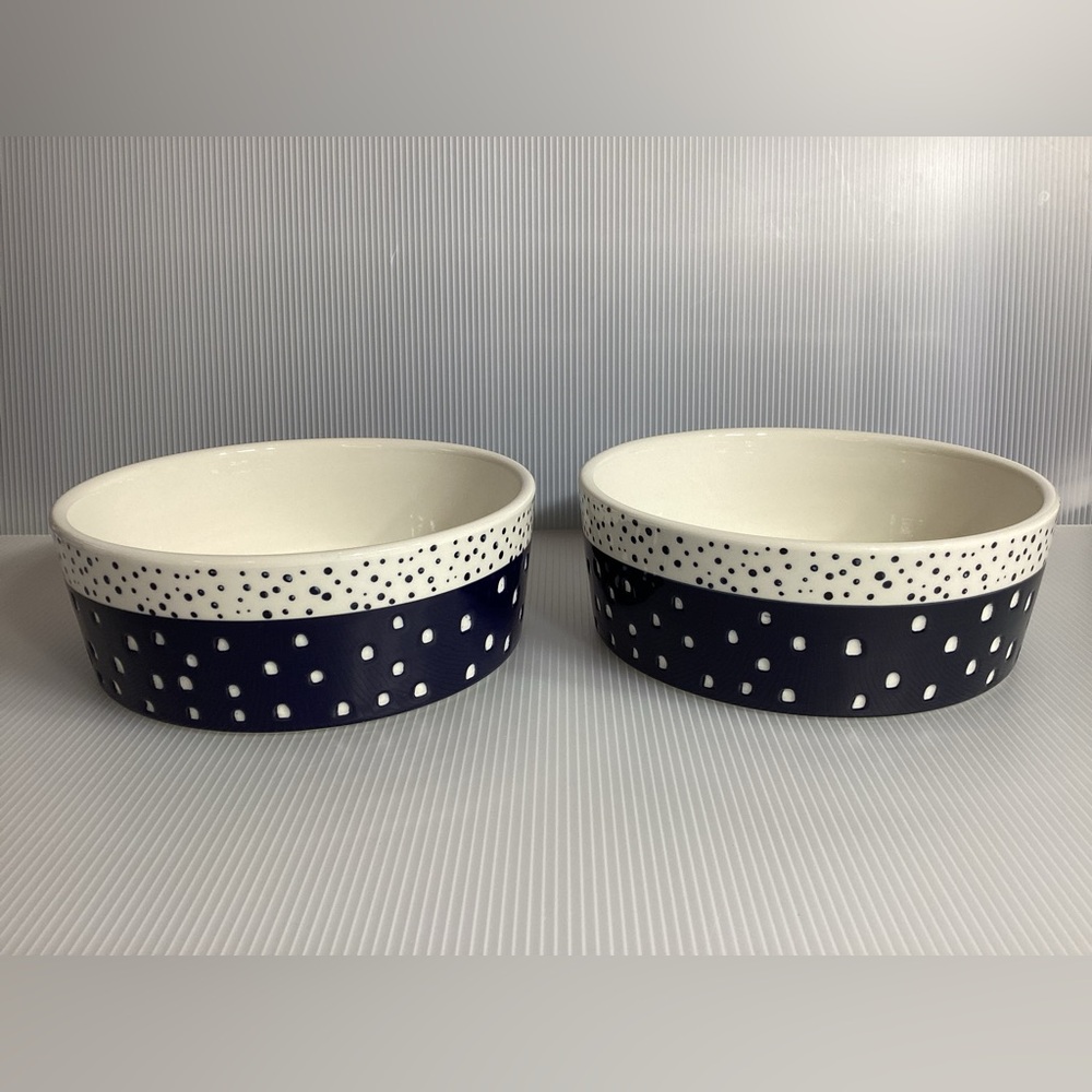 Set of 2 Boots & Barkley 6 Cup Pet Bowl - Navy Blue and White